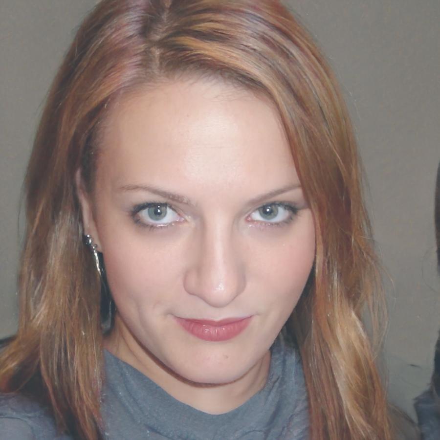 María García, Consultora Financiera